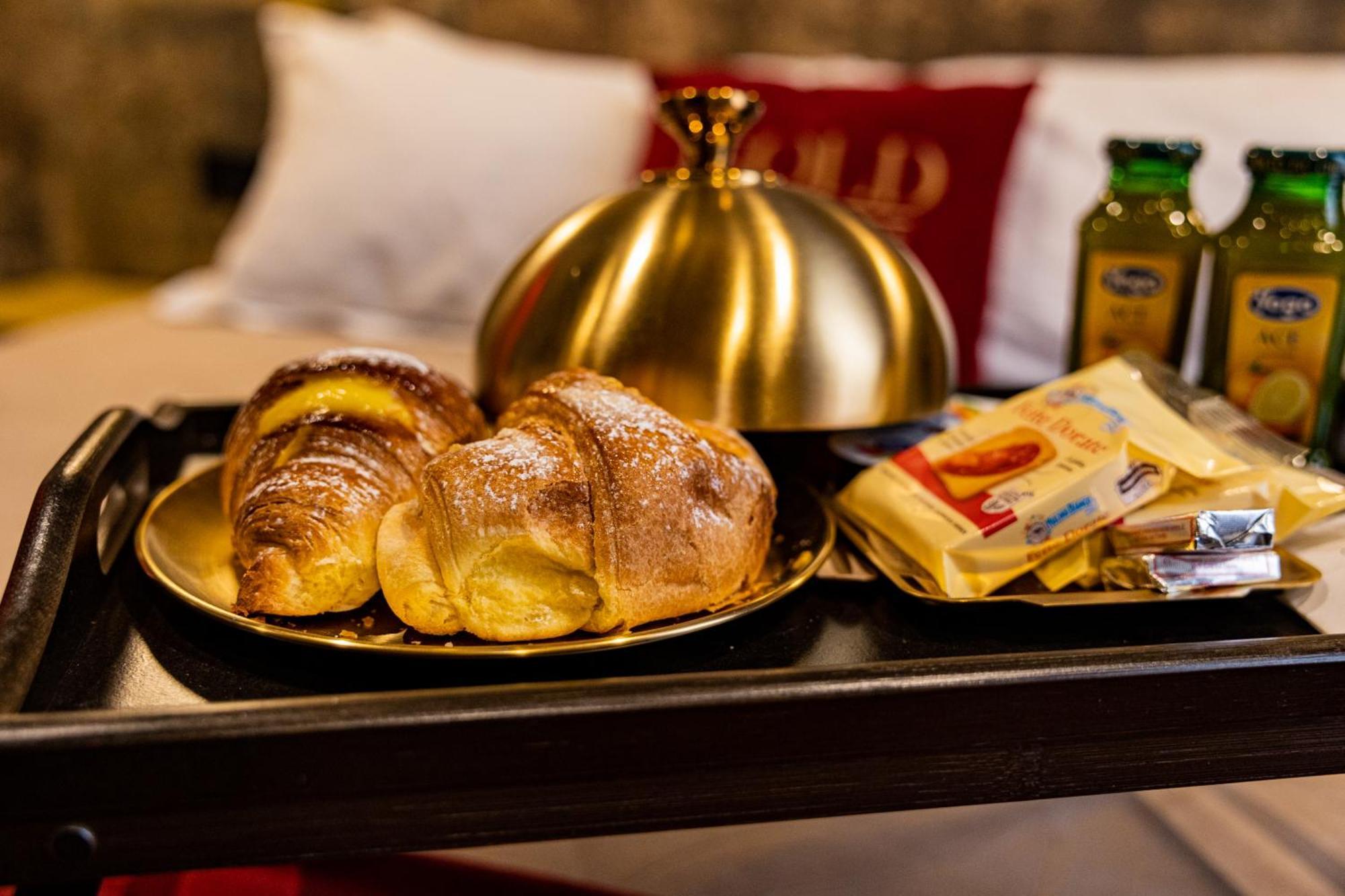 Gold Suite&Spa Palermo Eksteriør billede